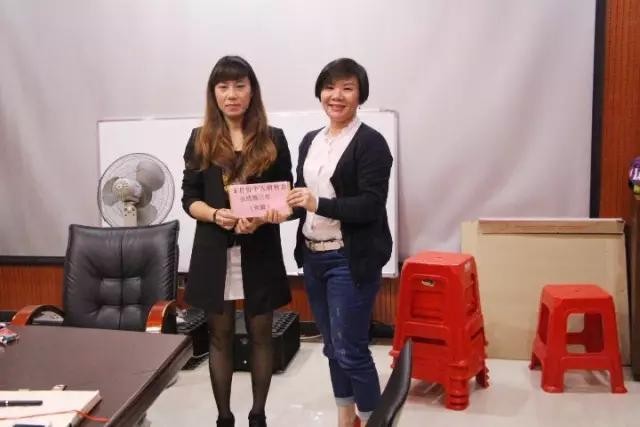 嘉輝陶瓷-3月工作總結會議及備戰4月春季陶博會會議順利召開